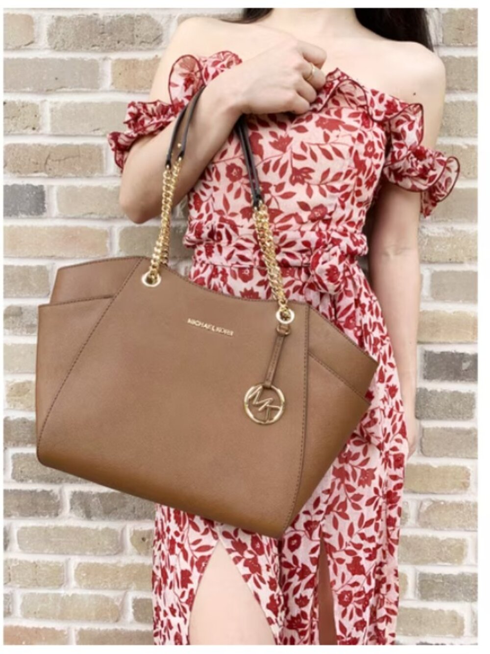 Like New Michael Kors Jet Set Large Saffiano Leather Shoulder Bag (ABBA)